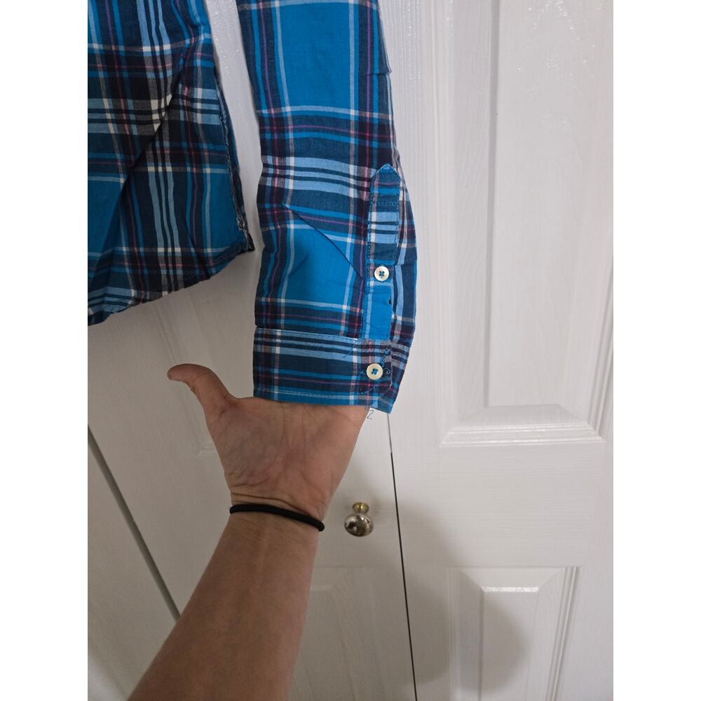Hollister button down long sleeve shirt - Picture 3 of 8